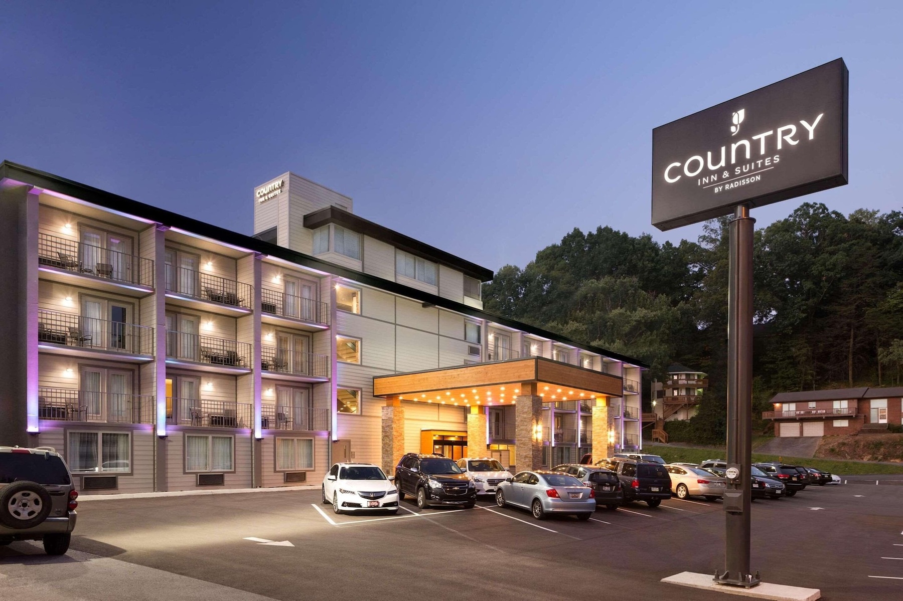 Country Inn & Suites by Radisson, Gatlinburg, TN