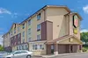 Super 8 by Wyndham Nashville/ Dntn/ Opryland Area