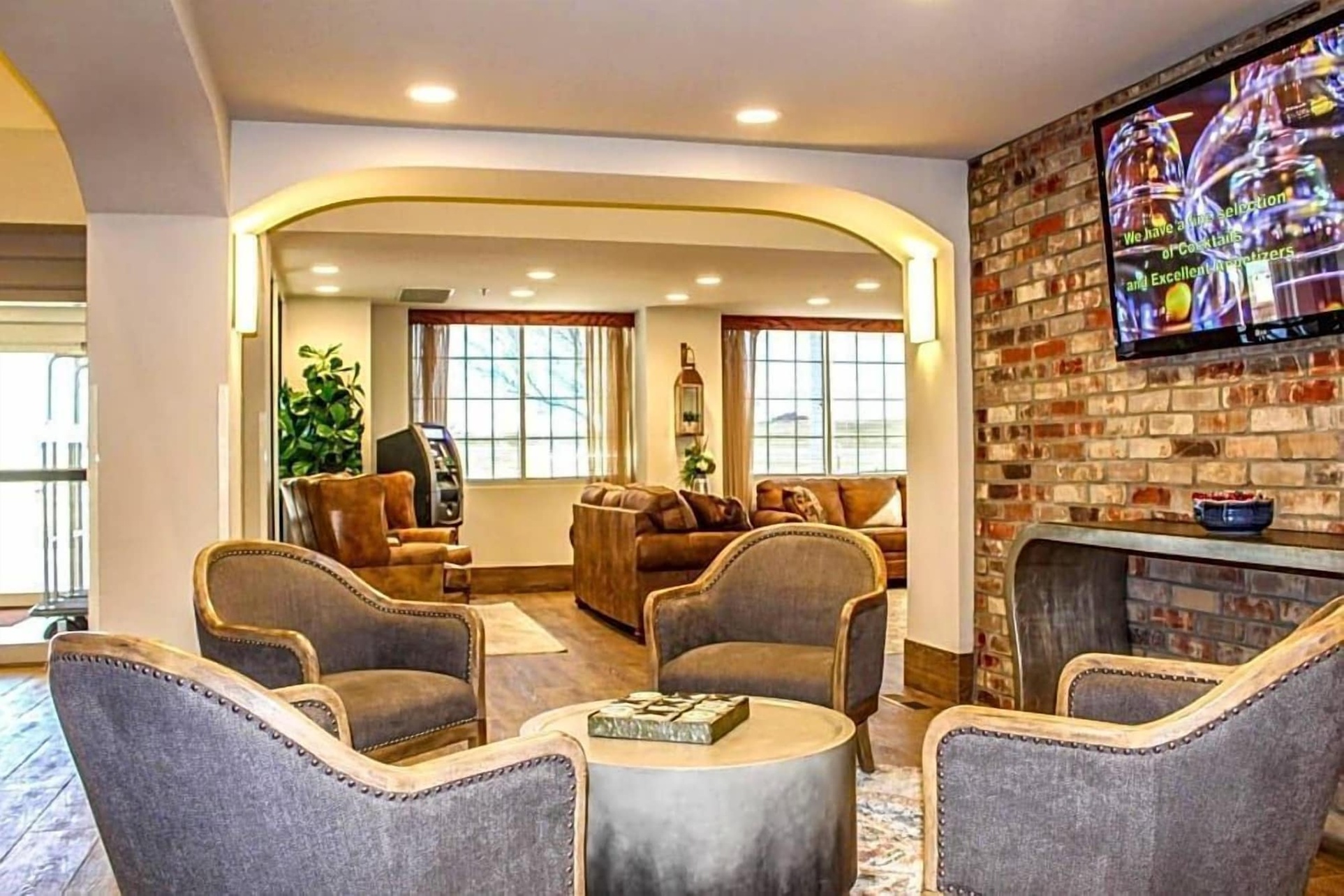 Lucille's Hotel, Restaurant, & Bar