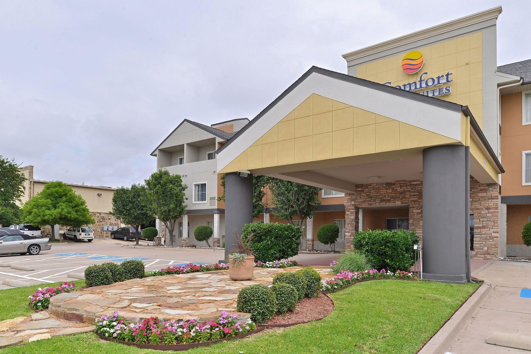 Comfort Inn & Suites Frisco - Plano