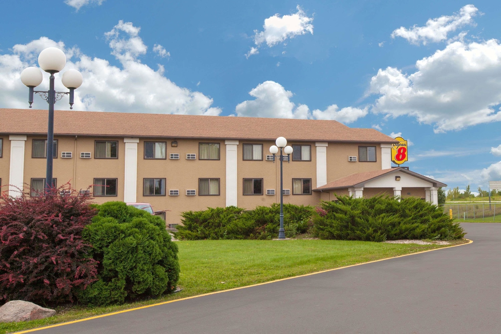 Super 8 by Wyndham Clear Lake