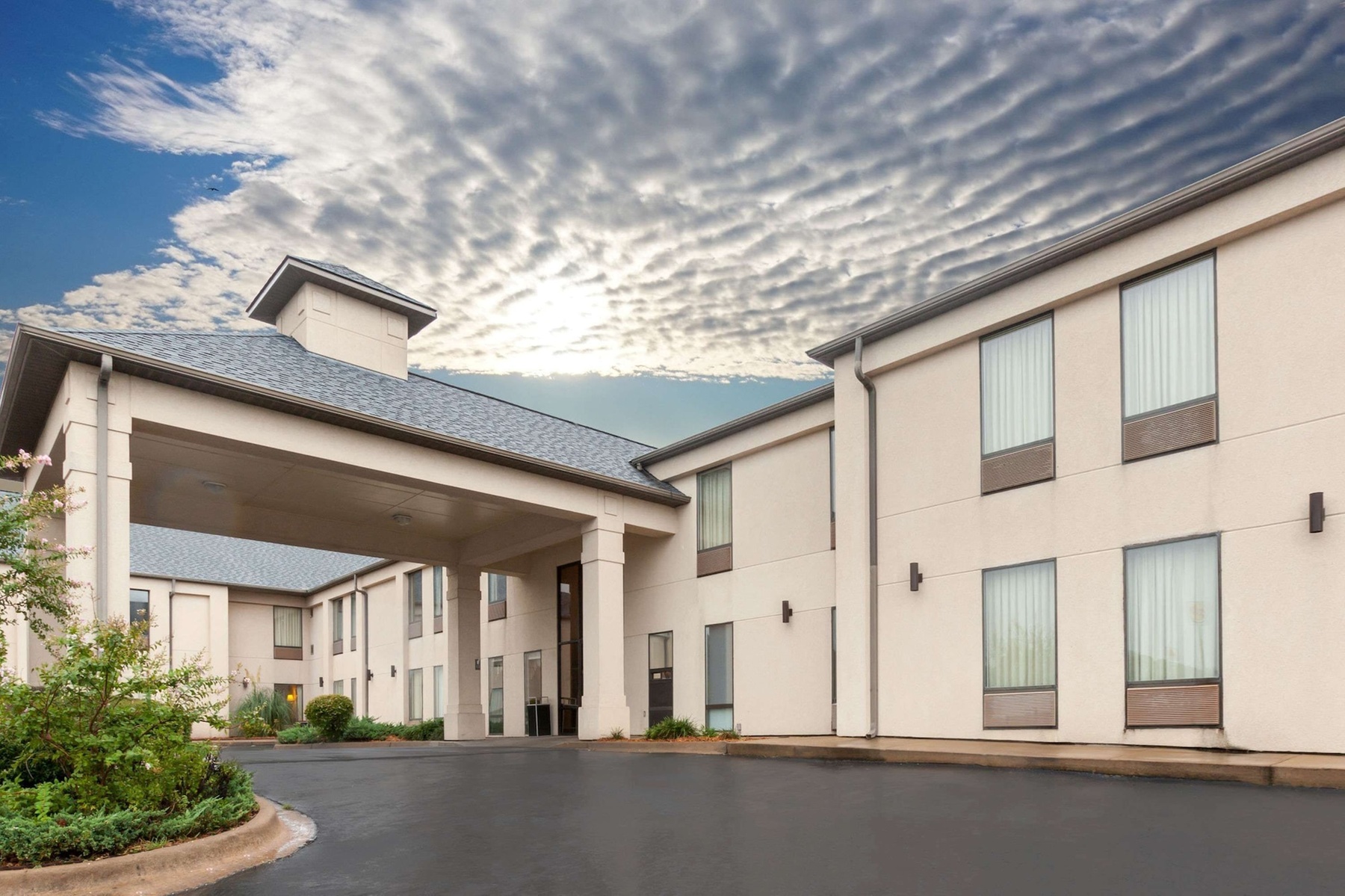 Super 8 by Wyndham Conway