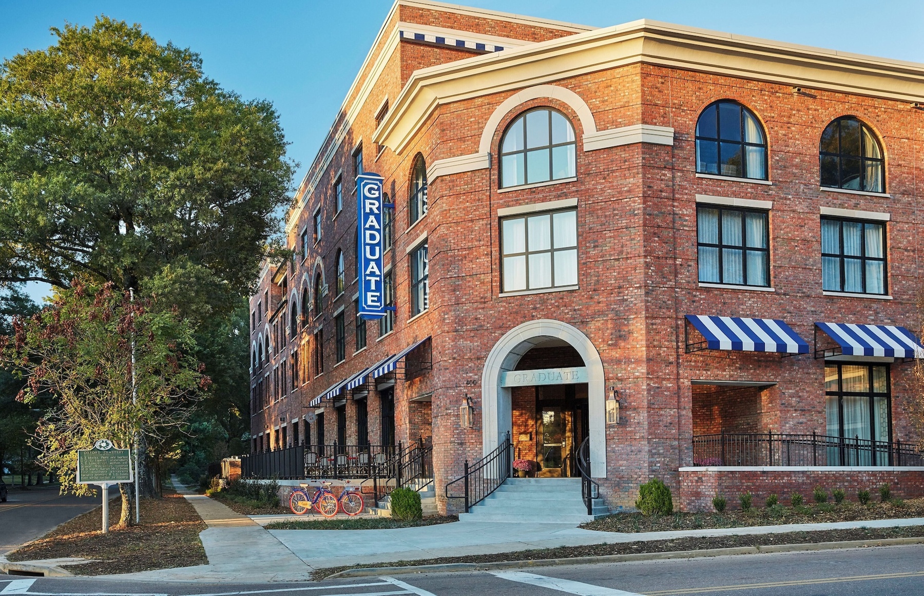 Graduate by Hilton Oxford