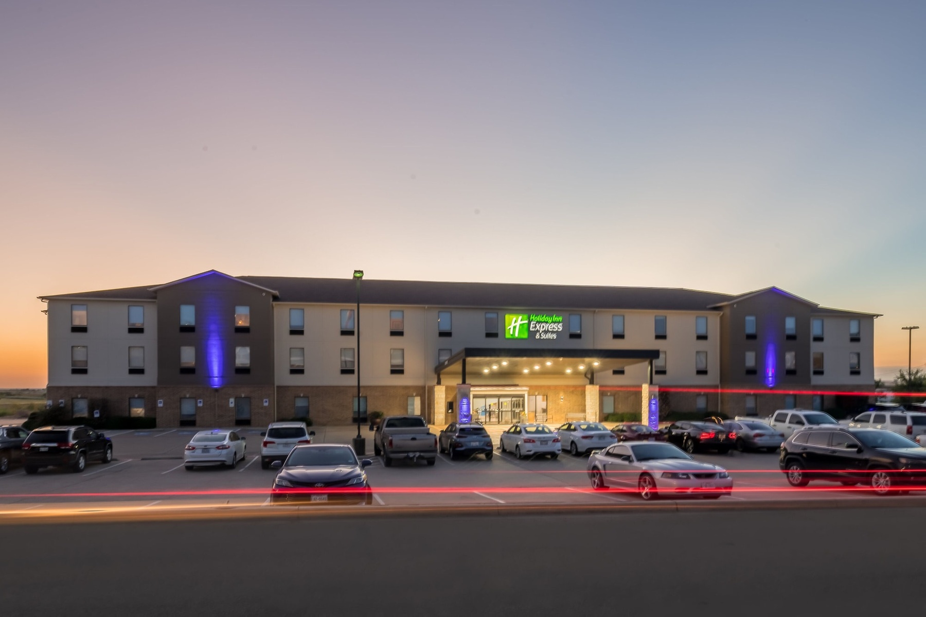 Holiday Inn Express & Suites N Waco Area - West by IHG
