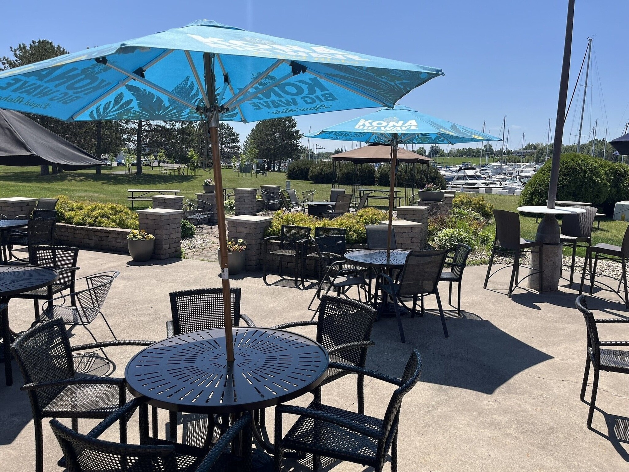 Barker's Island Inn Resort