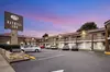 Bayhill Inn