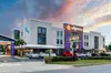 La Quinta Inn & Suites by Wyndham St. Petersburg Northeast