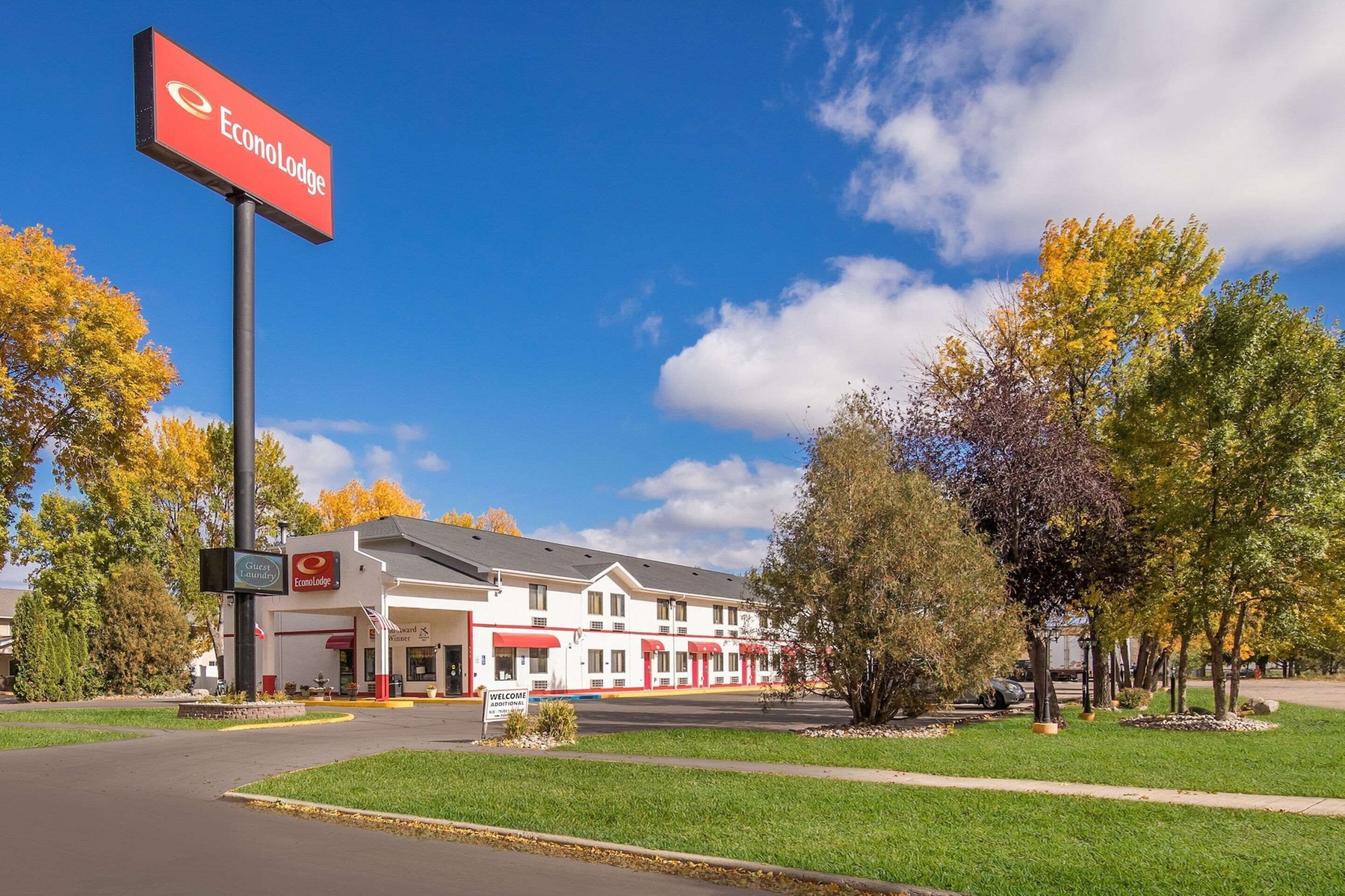 Econo Lodge Grand Forks near University