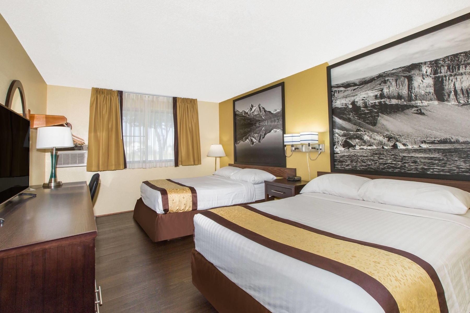 Super 8 by Wyndham Nampa