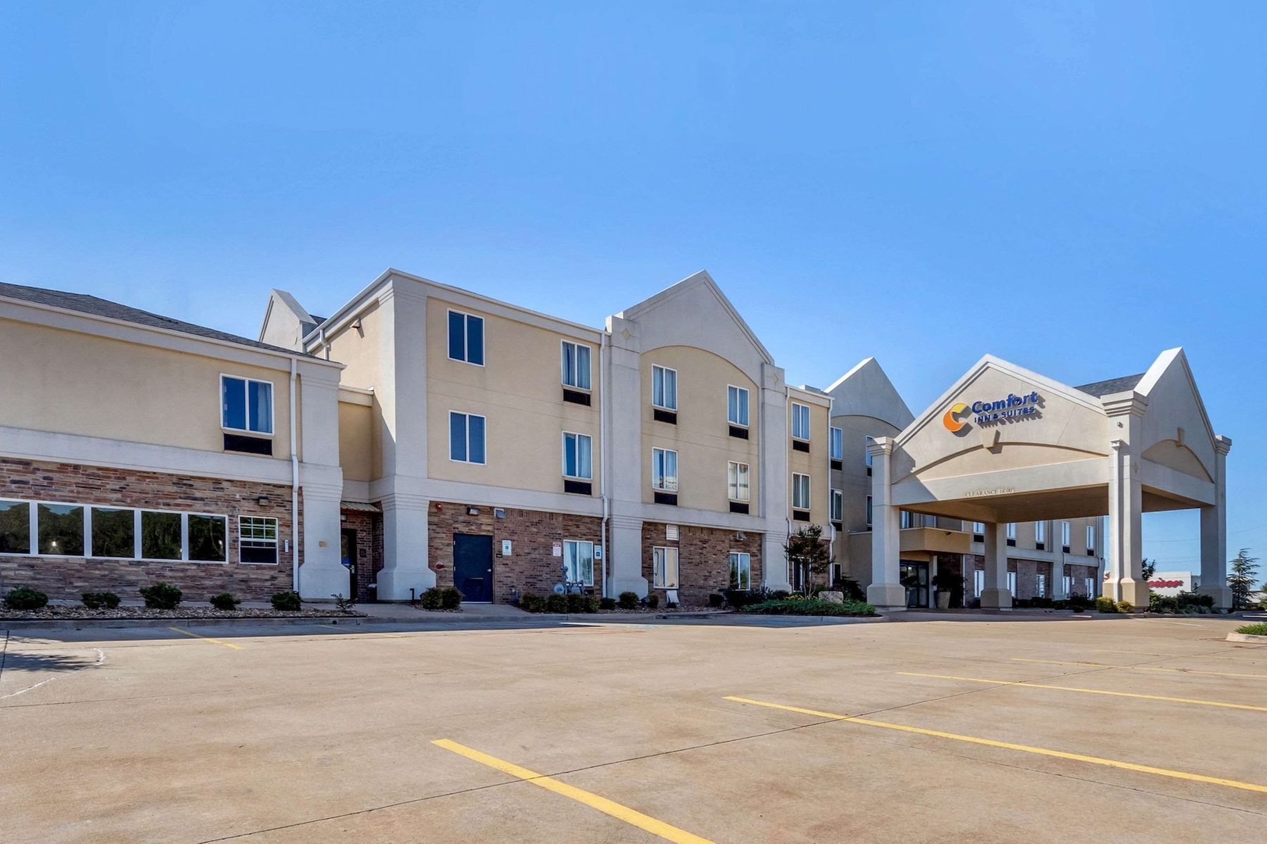 Comfort Inn & Suites Perry I-35