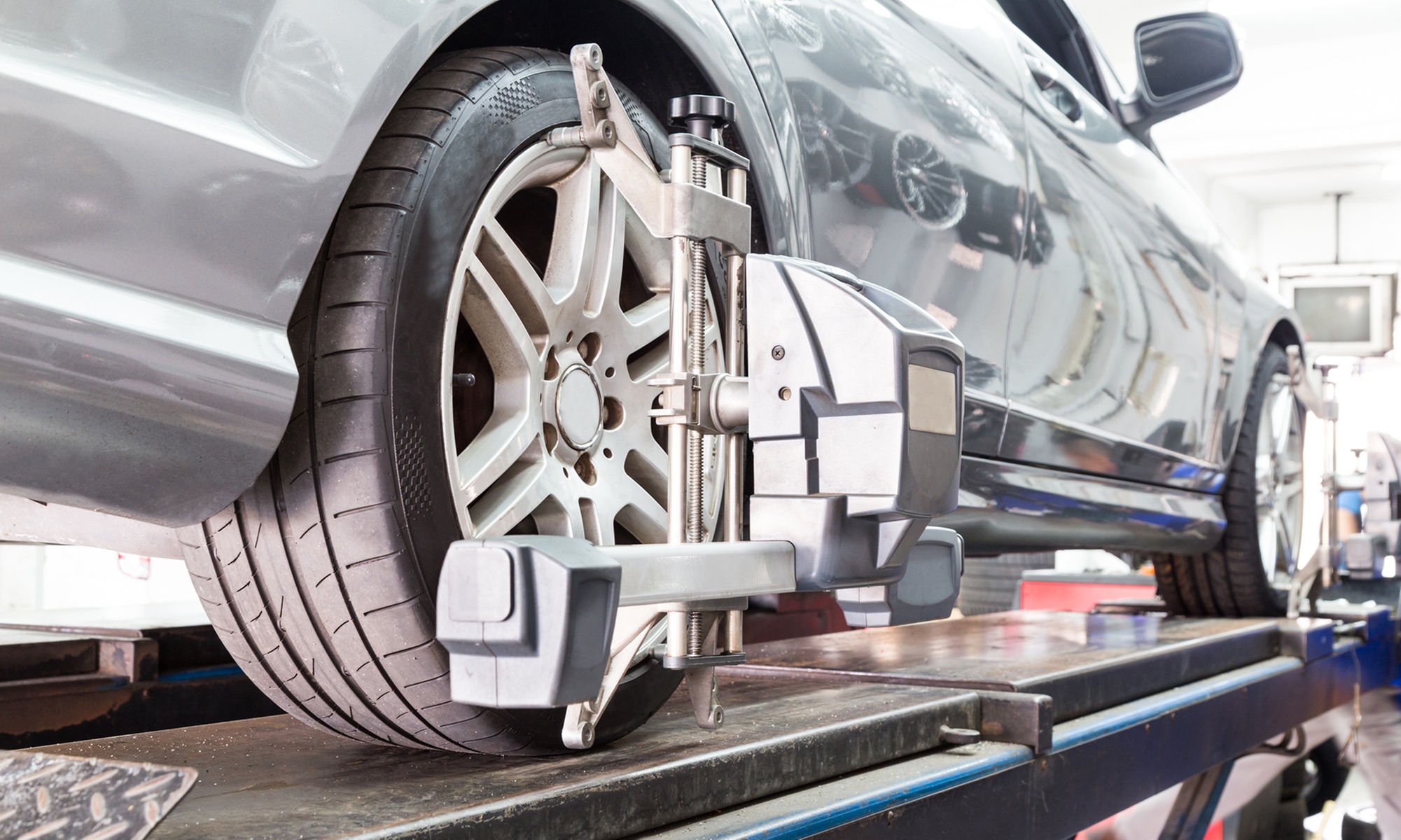Smooth Drive with Front and Rear Wheel Alignment Services