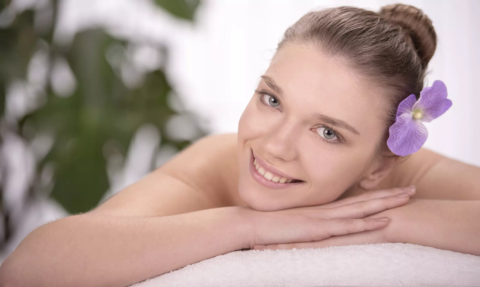 Relaksacyjny pakiet spa z masażem, peelingiem i sauną dla 1 osoby