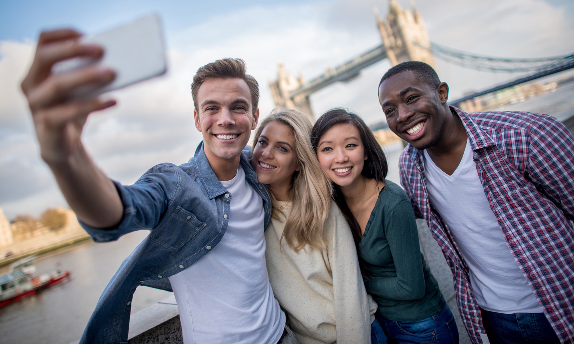 ✈ London: 6-Day Trip with Roundtrip Flights & 4-Star Hotel