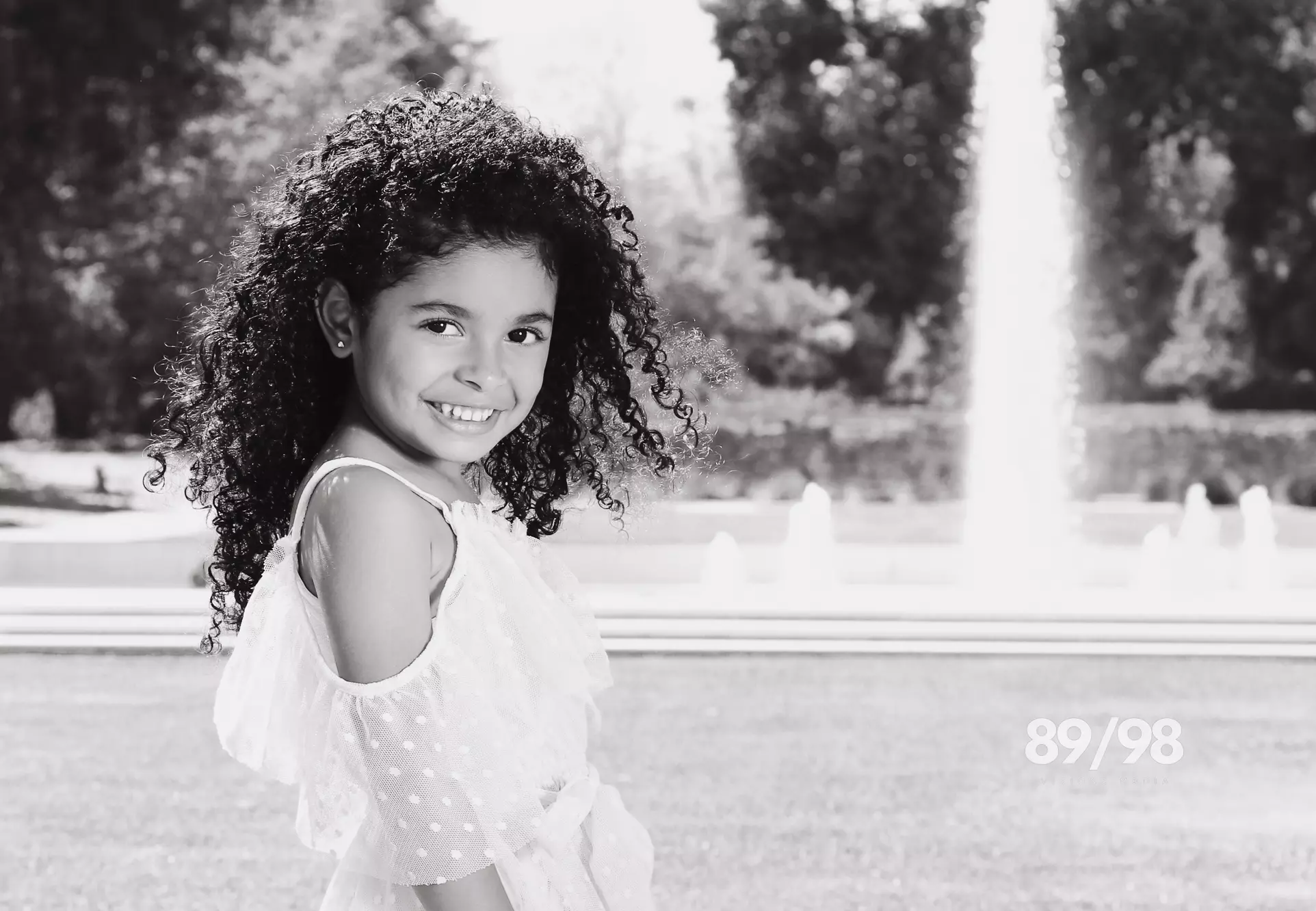 Get 30-or 60-Min Seasonal Photo Shoot (On-Location) w/ Digital Package