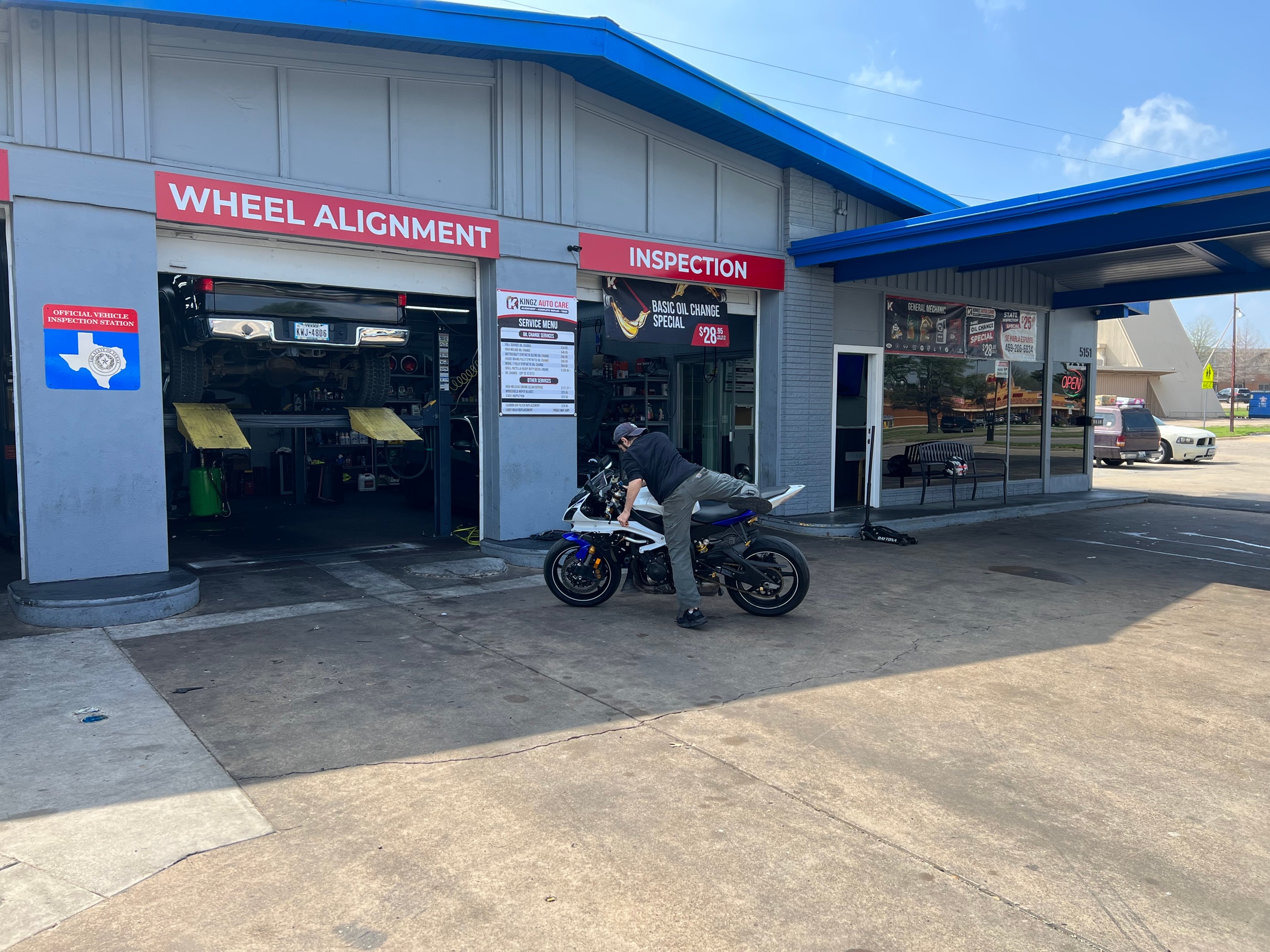 Up to 10% Off on Oil Change at KINGZ AUTO CARE