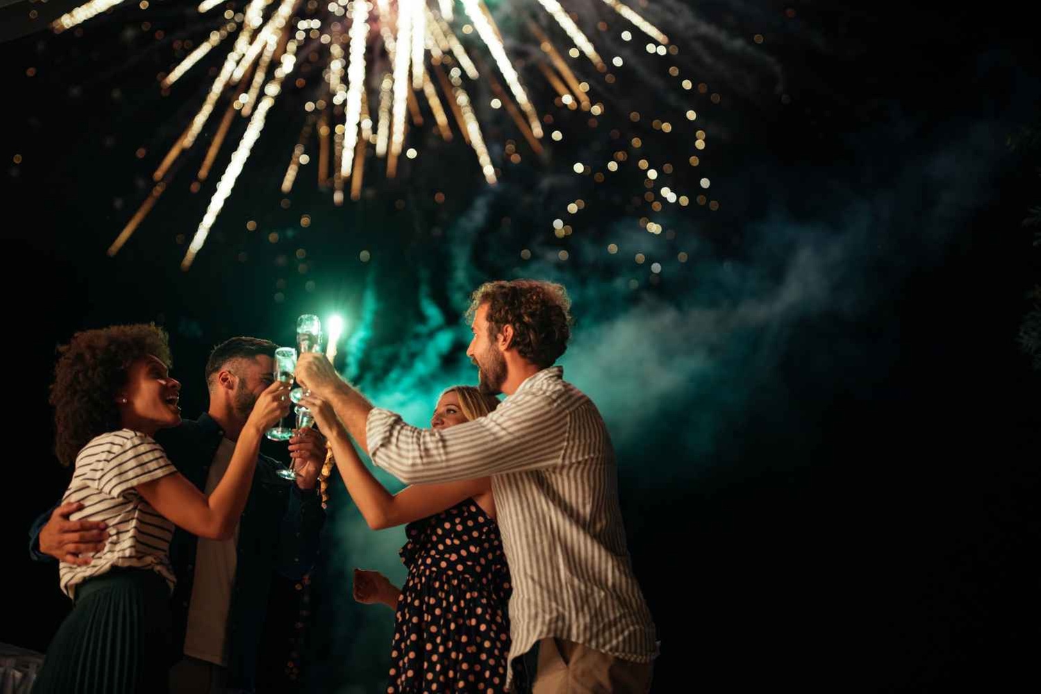 Fireworks and Live Music Every Friday! 90-Min BYOB Sunset Cruise