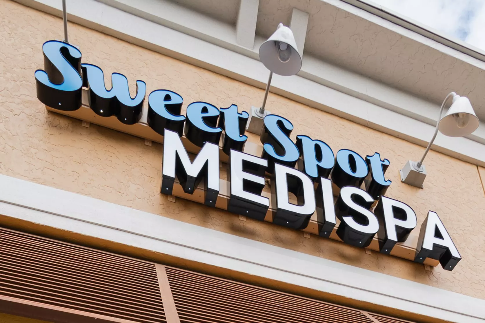 20 or 30 Units of Jeuveau at Sweet Spot Medispa