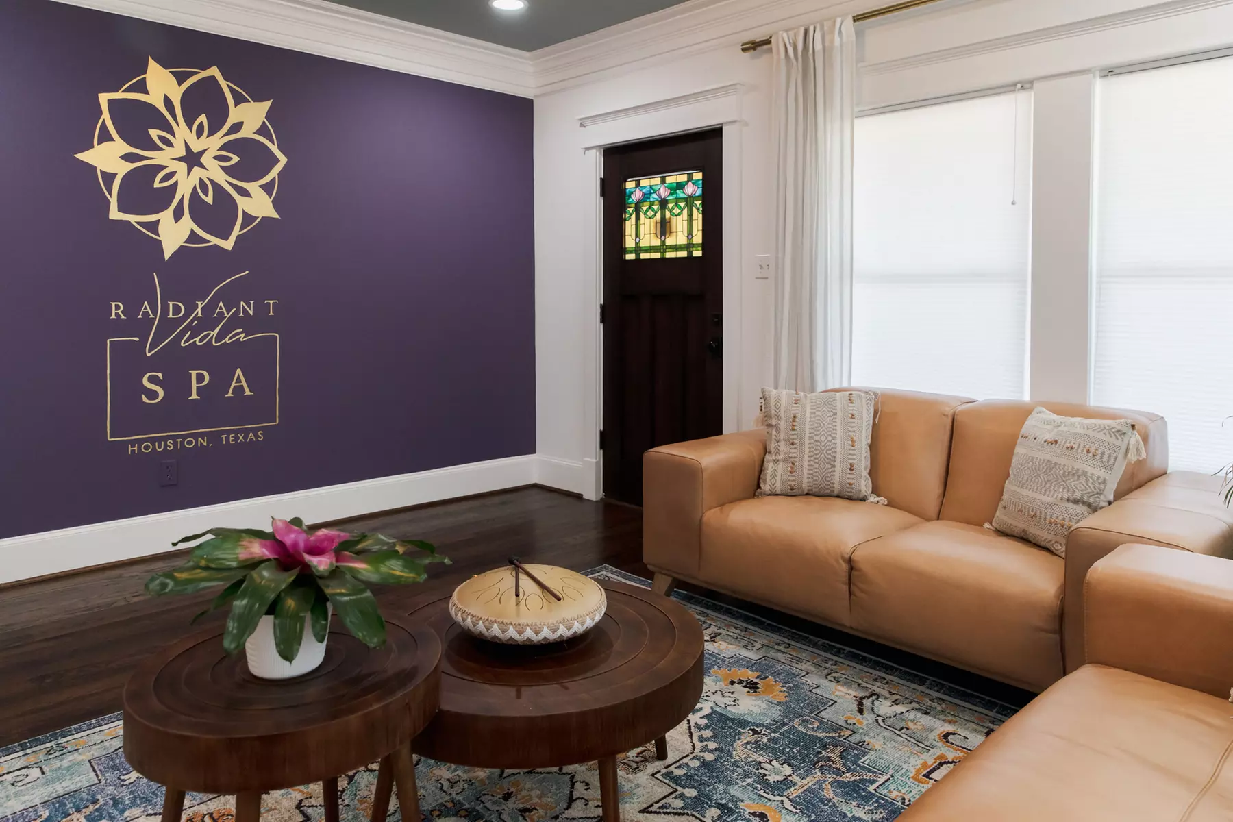 60-Min Massage or Energetic Reiki Cleanse with Aromatherapy