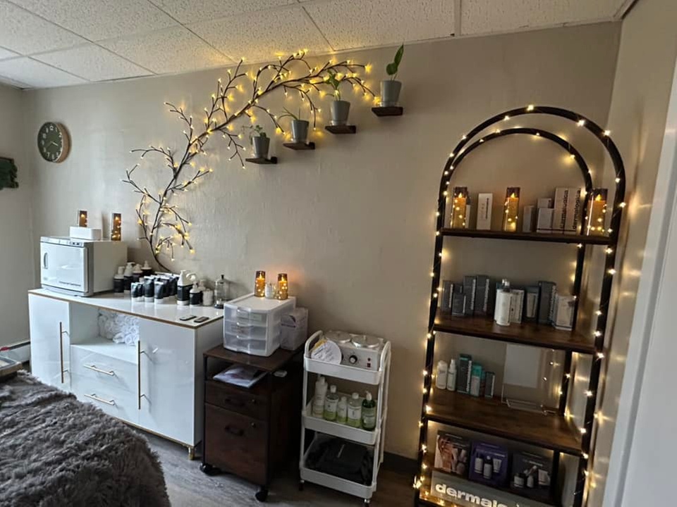 Custom 60 Minute Facial with Multivitamin Peel Options