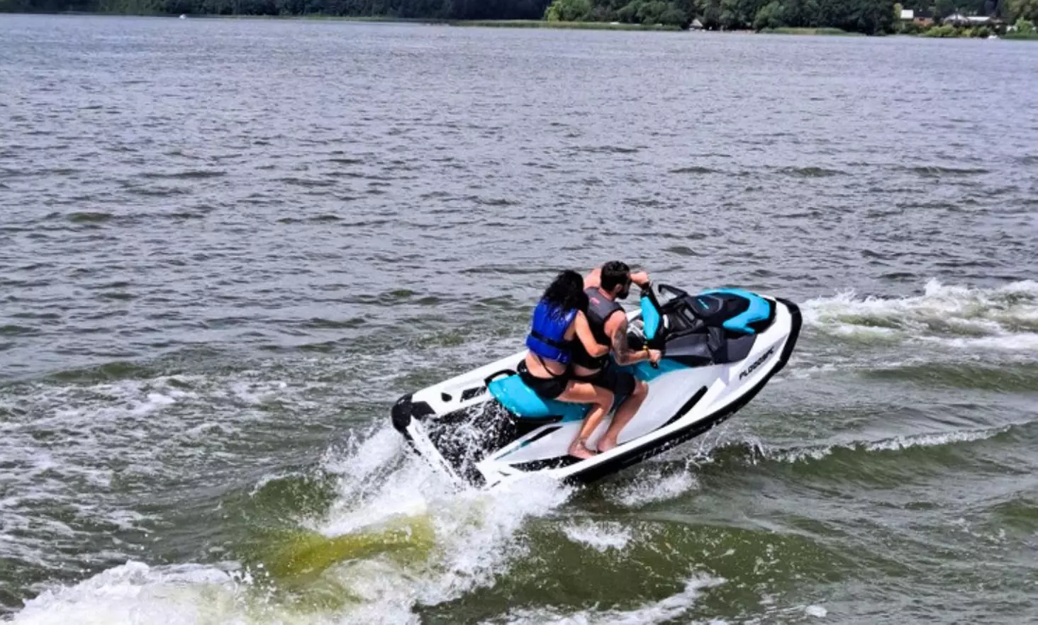 Kurs na patent sternika motorowodnego i holowanie narciarza