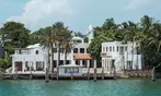 90-Min Millionaire Homes Sightseeing Cruise with Mojito Bar on Board