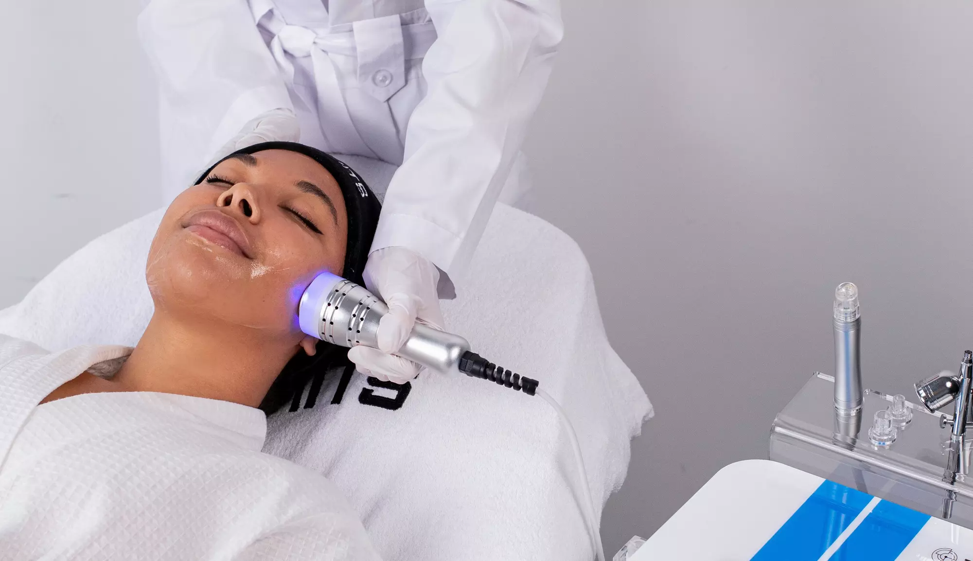 Experience 75-Min Ultra HydroDermabrasion Facial Bliss