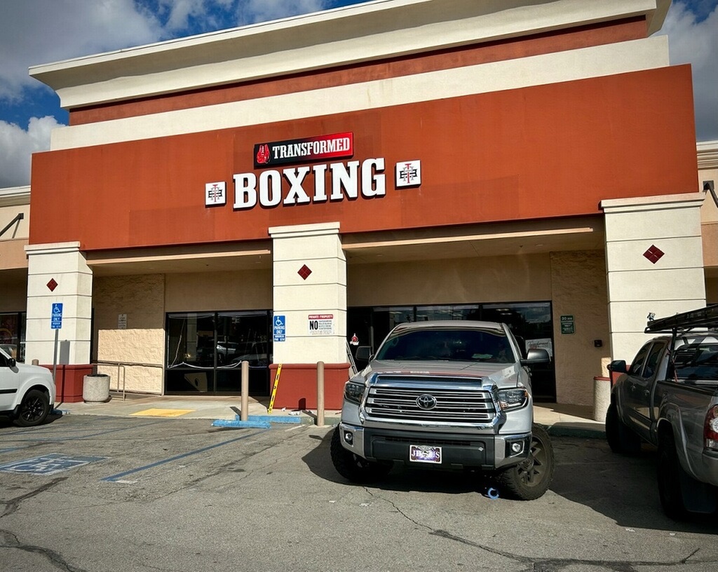 Explore Boxing and Kickboxing with Intro and Unlimited Sessions