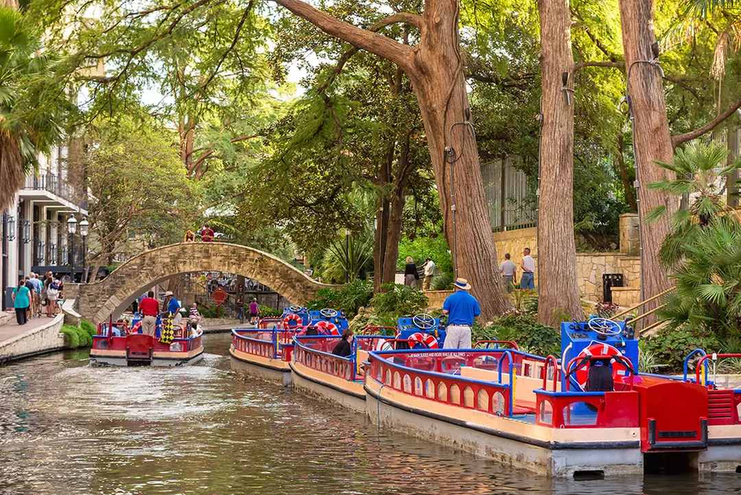 Up to 45% Off on Bus Transport Service at Texas Winos