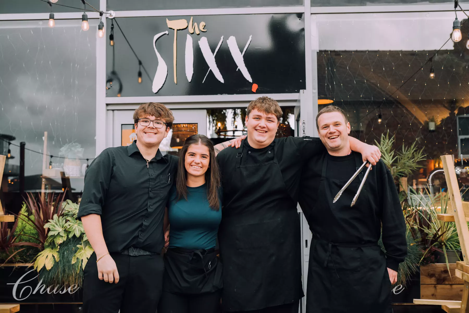 £20, £40, £80, or £120 to Spend on Food & Beverages for 1, 2, 4, or 6