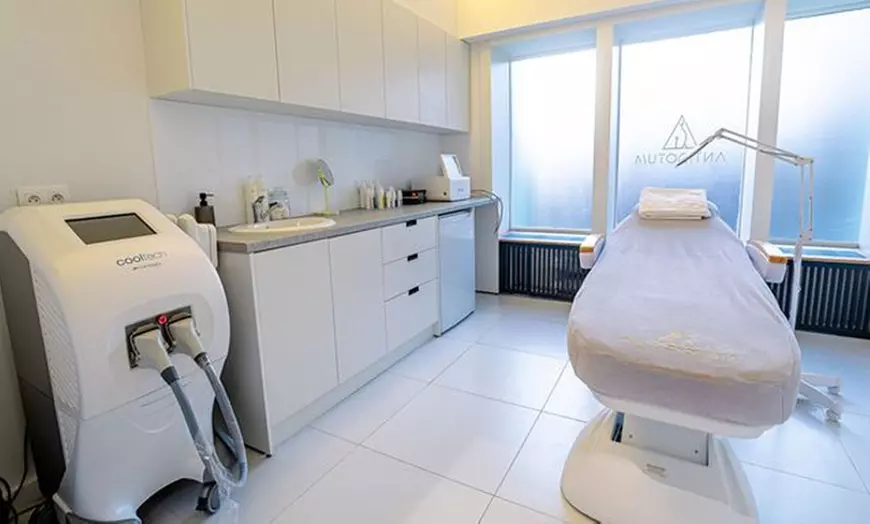 Wieloetapowe oczyszczanie wodorowe z masażem twarzy