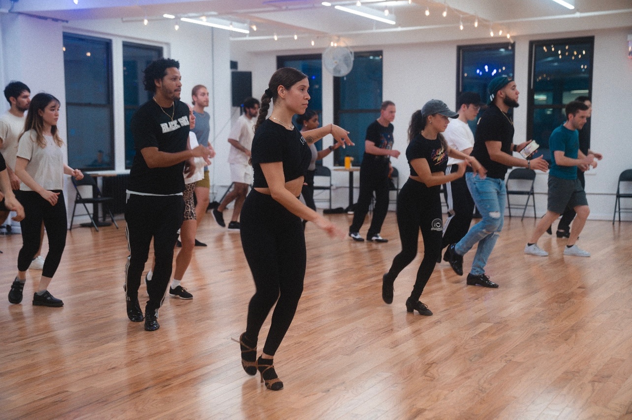 Beginner Salsa Classes to Boost Confidence and Get Grooving