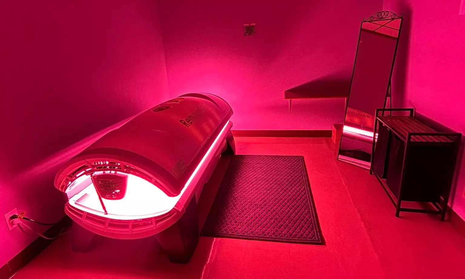Up to 37% Off on Infrared Therapy at Evolve Body Wellness