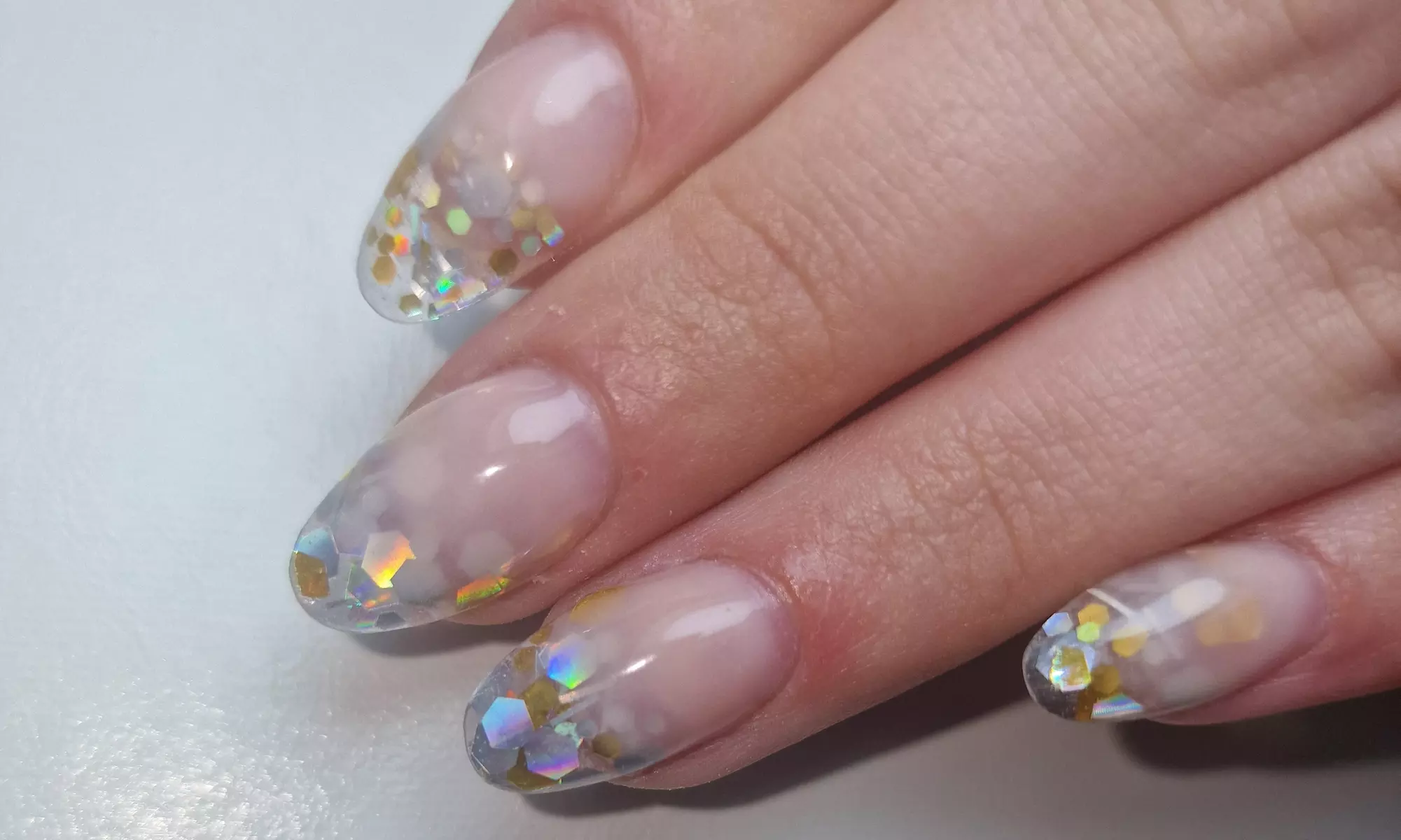 Pour des ongles sublimés : vernis semi-permanent et renfort en option