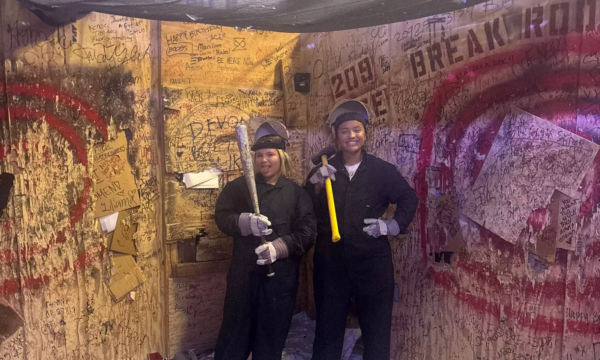 Rage Room & Splatter Paint – Unleash Your Inner Artist