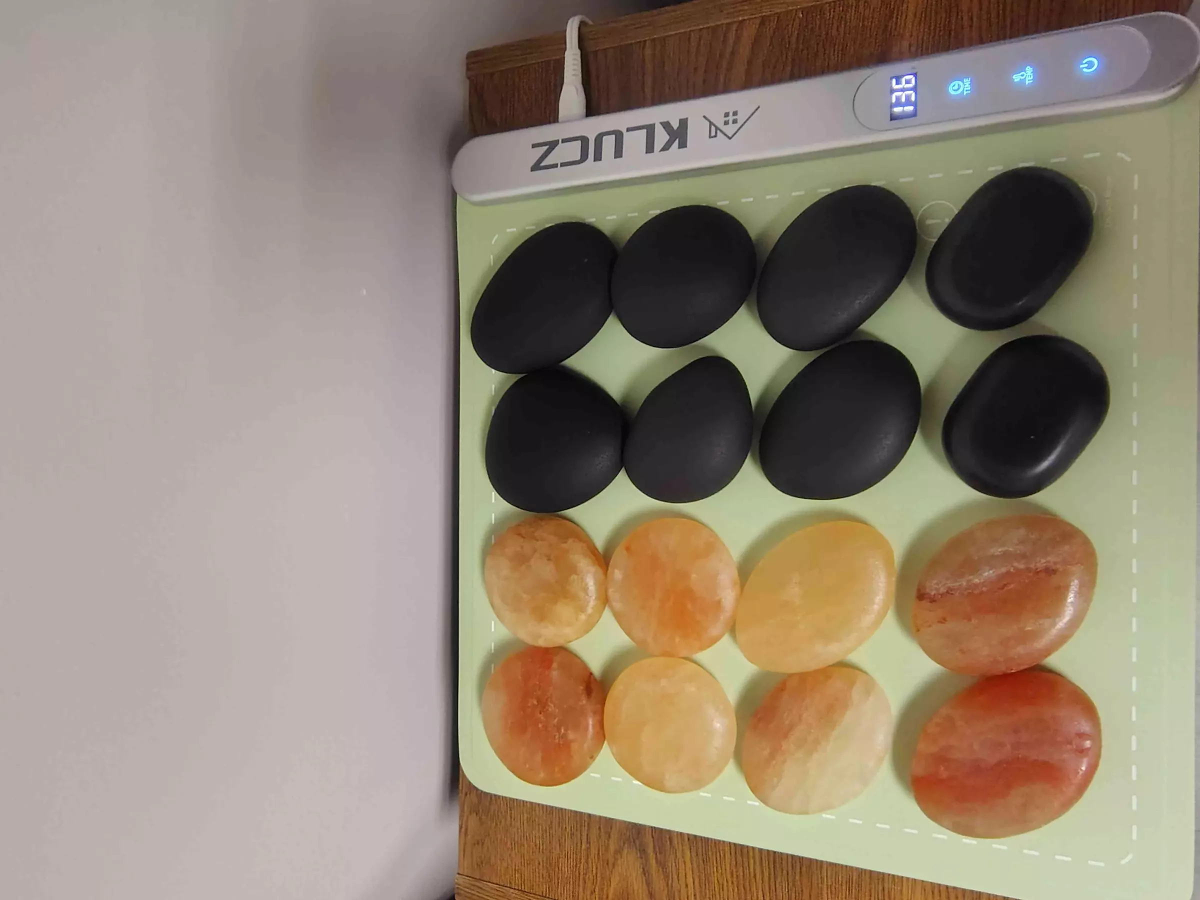 One 75- or 60-Minute Hot Stone Massage with Aromatherapy