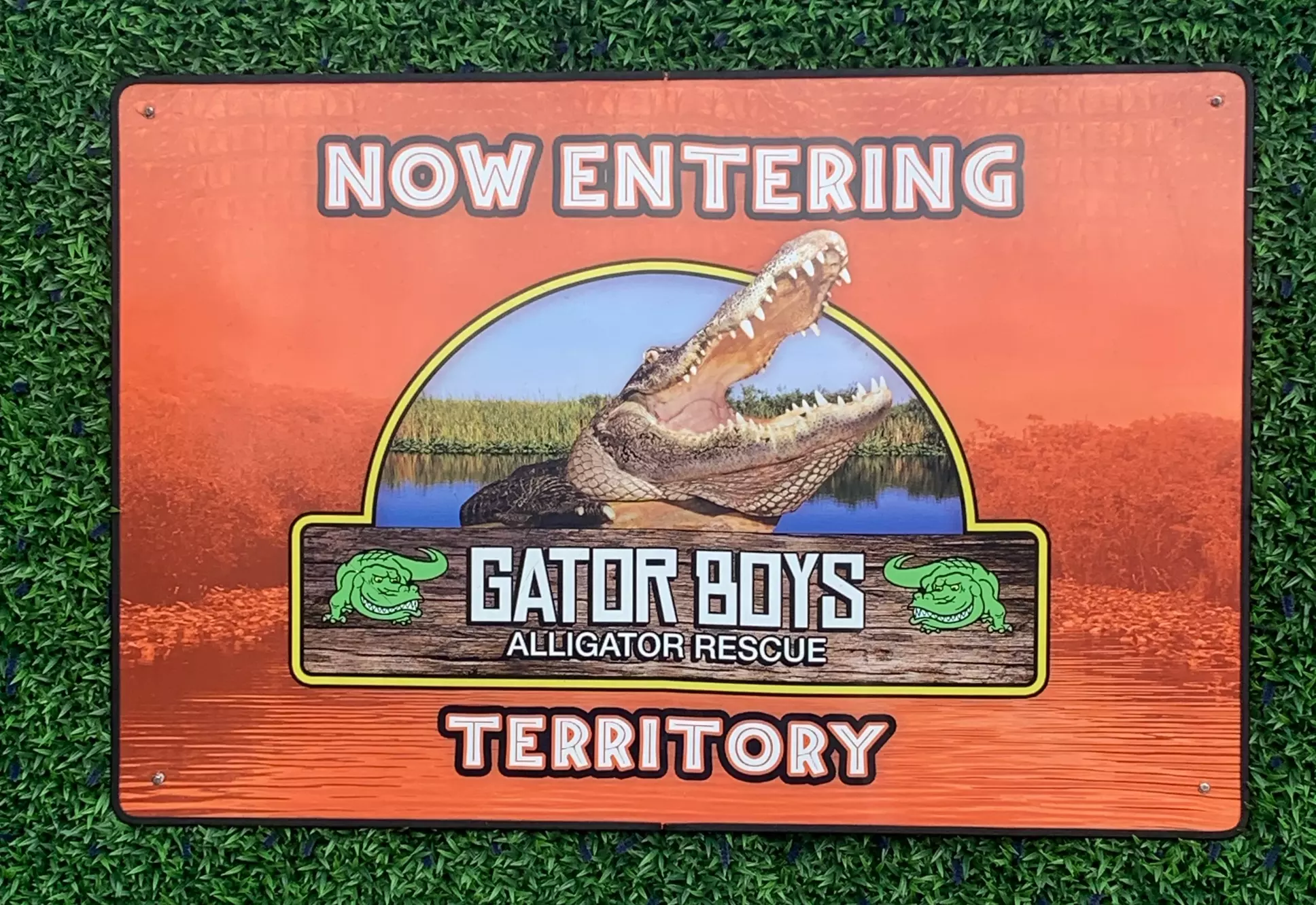 Experience Wide Angle Tours' Everglades adventure for one or two, with up to 20% off. A thrilling airboat tour awaits!