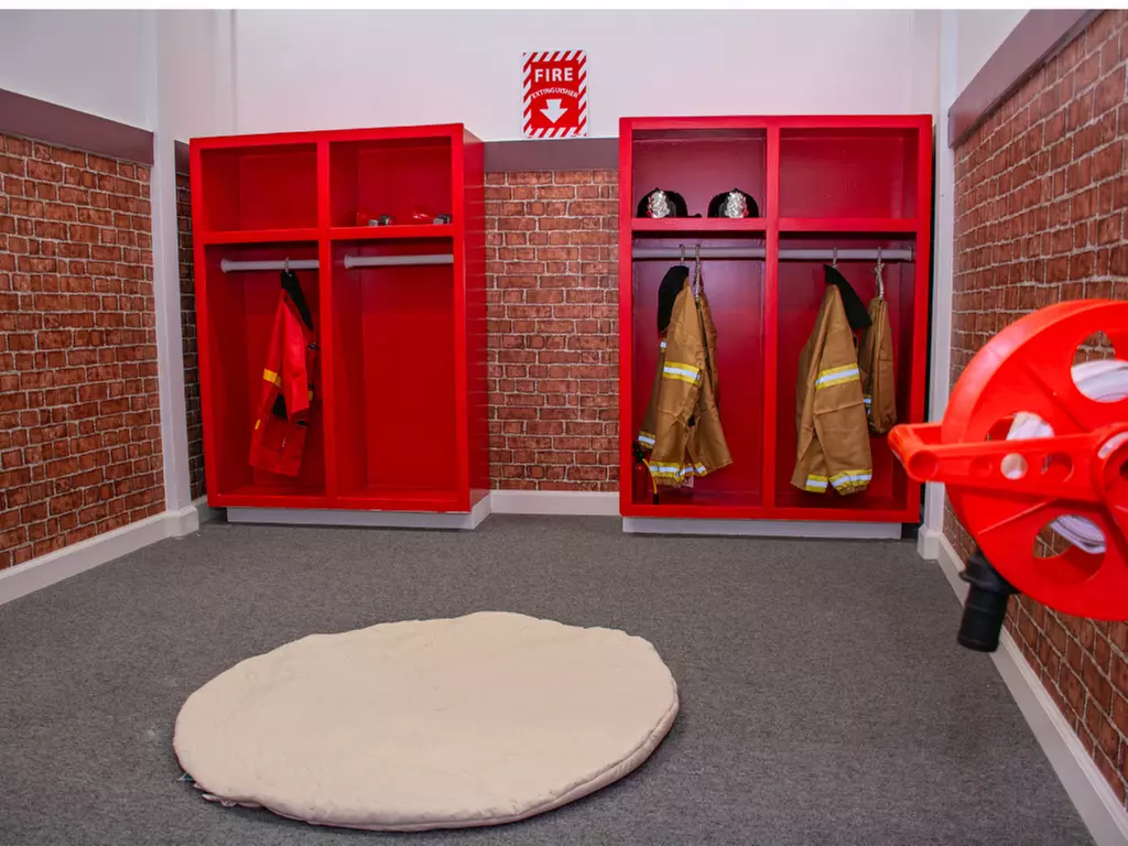 Wonder Kids Playland: Themed Playhouses for Creative Fun