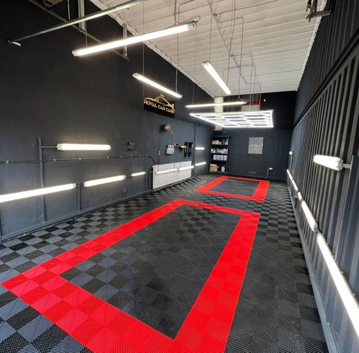 Innen- und/oder Außenaufbereitung oder Außenwäsche für 1 Fahrzeug