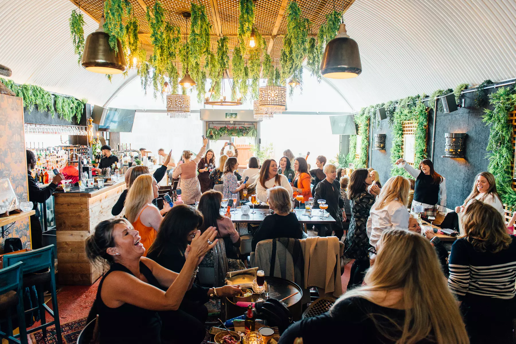 £20, £40, £80, or £120 to Spend on Food & Beverages for 1, 2, 4, or 6