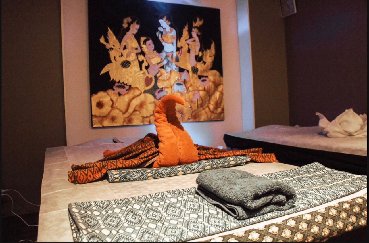 Massage aux huiles chaudes ou Thaï avec Nara Thai Massage and Spa