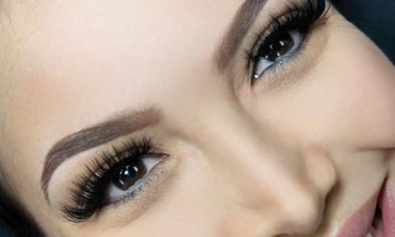 Full Set Eyelash Extensions: Classic, Hybrid, Volume Options