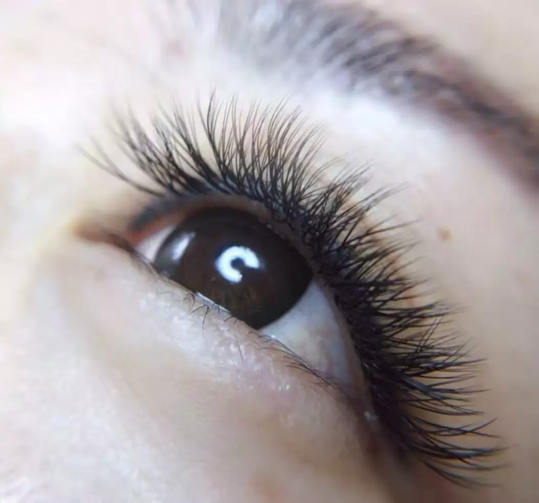 Up to 37% Off on Eyelash Extensions at summer nail spa &lash