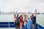 90-Min Millionaire Homes Sightseeing Cruise with Mojito Bar on Board