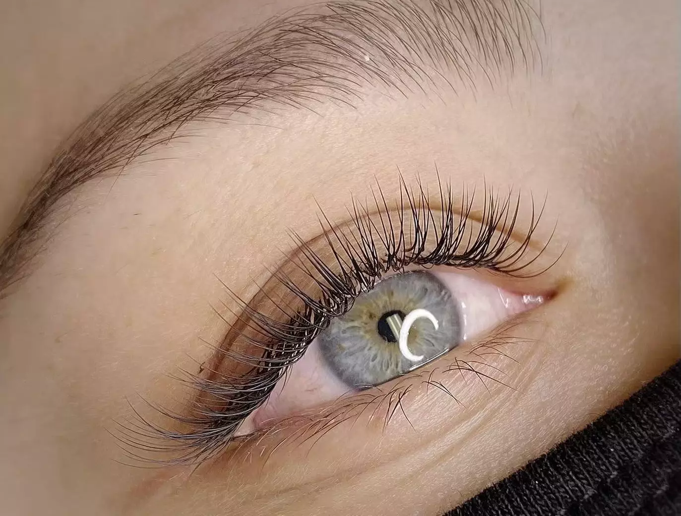 Up to 37% Off on Eyelash Extensions at summer nail spa &lash