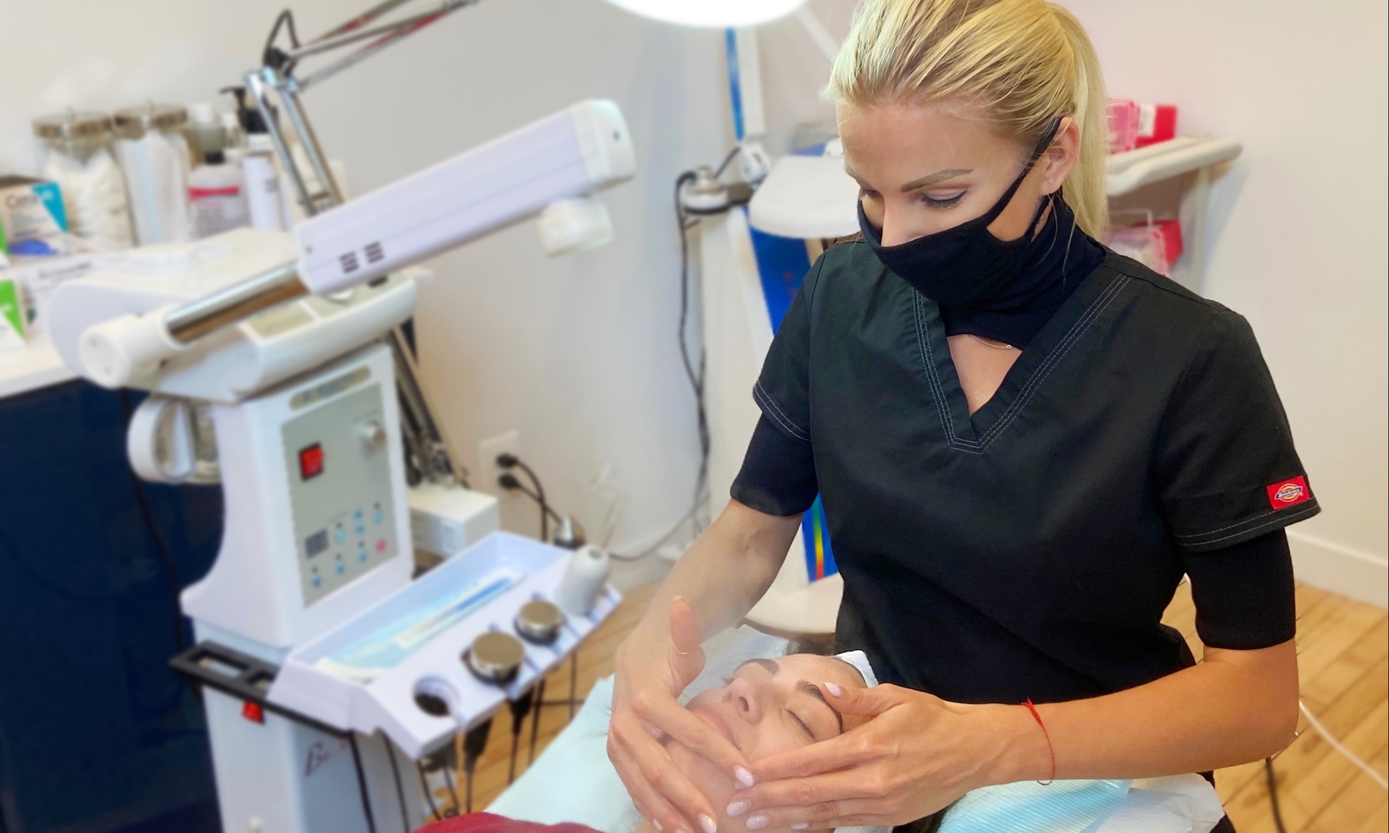 Dermaplaning with Pore Care & Red LED Therapy at DashaCosmetology