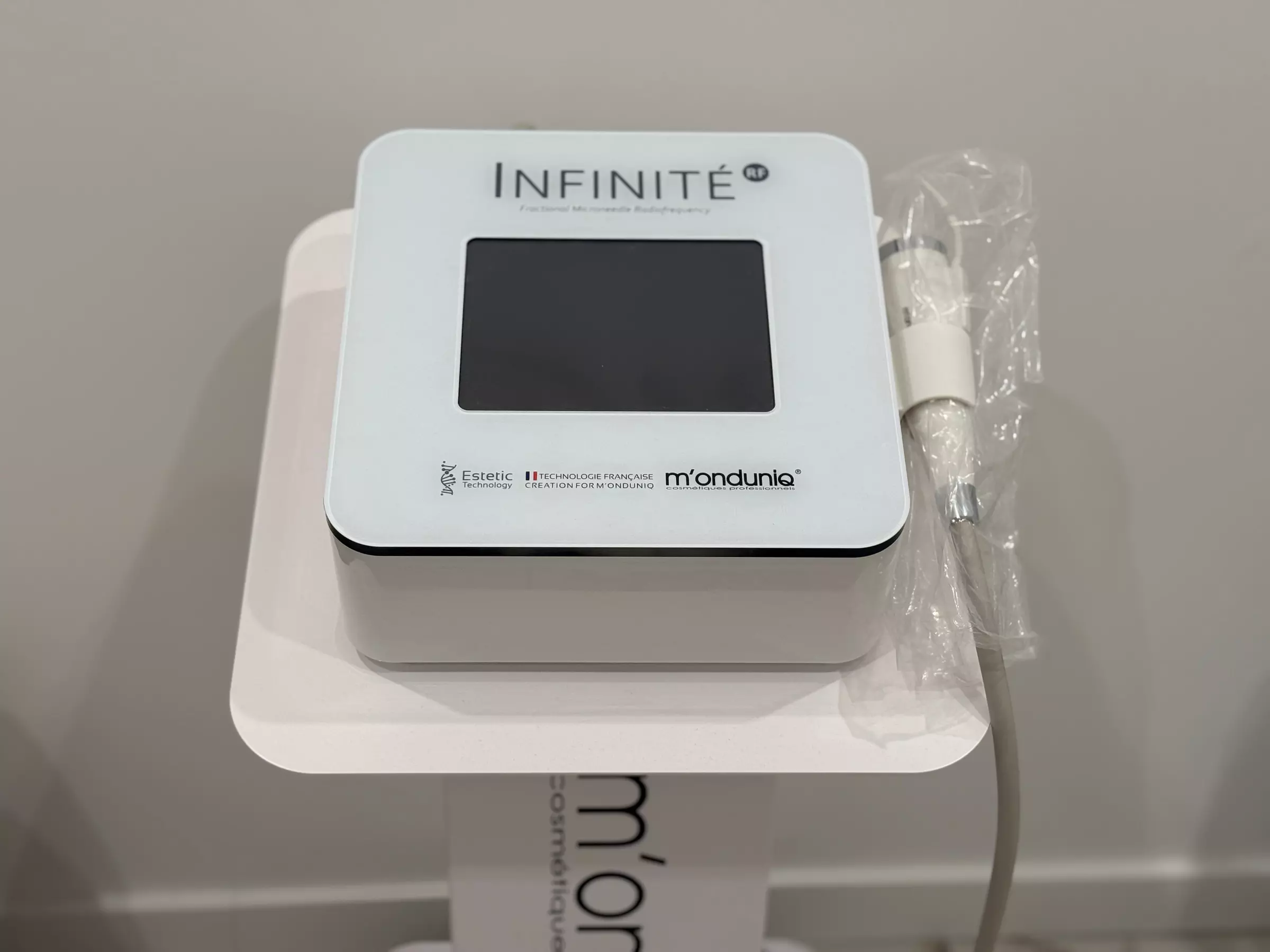 Radiofrekwencja mikroigłowa