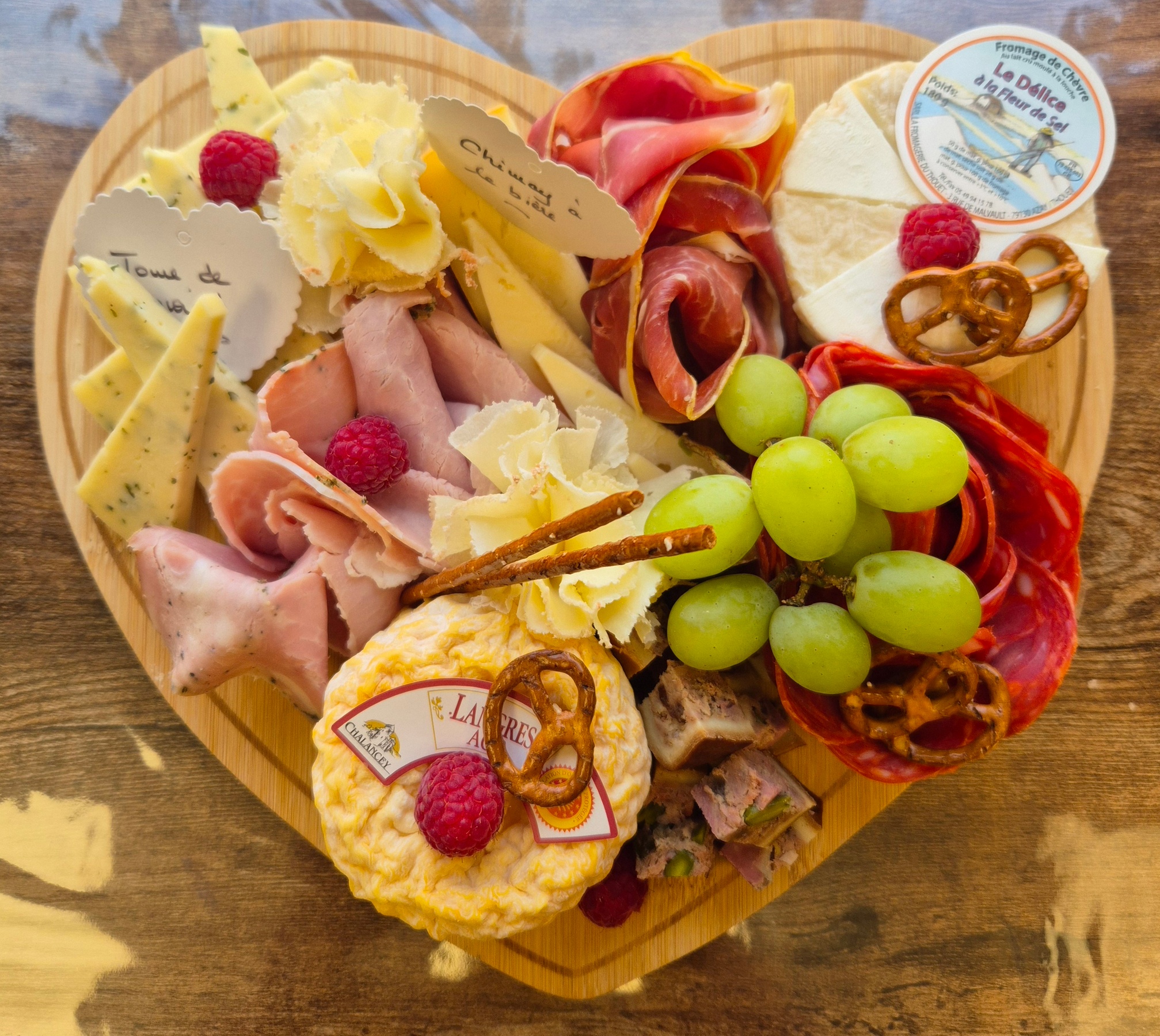 Planche de fromages, charcuterie, fondue ou raclette pour 2 pers.