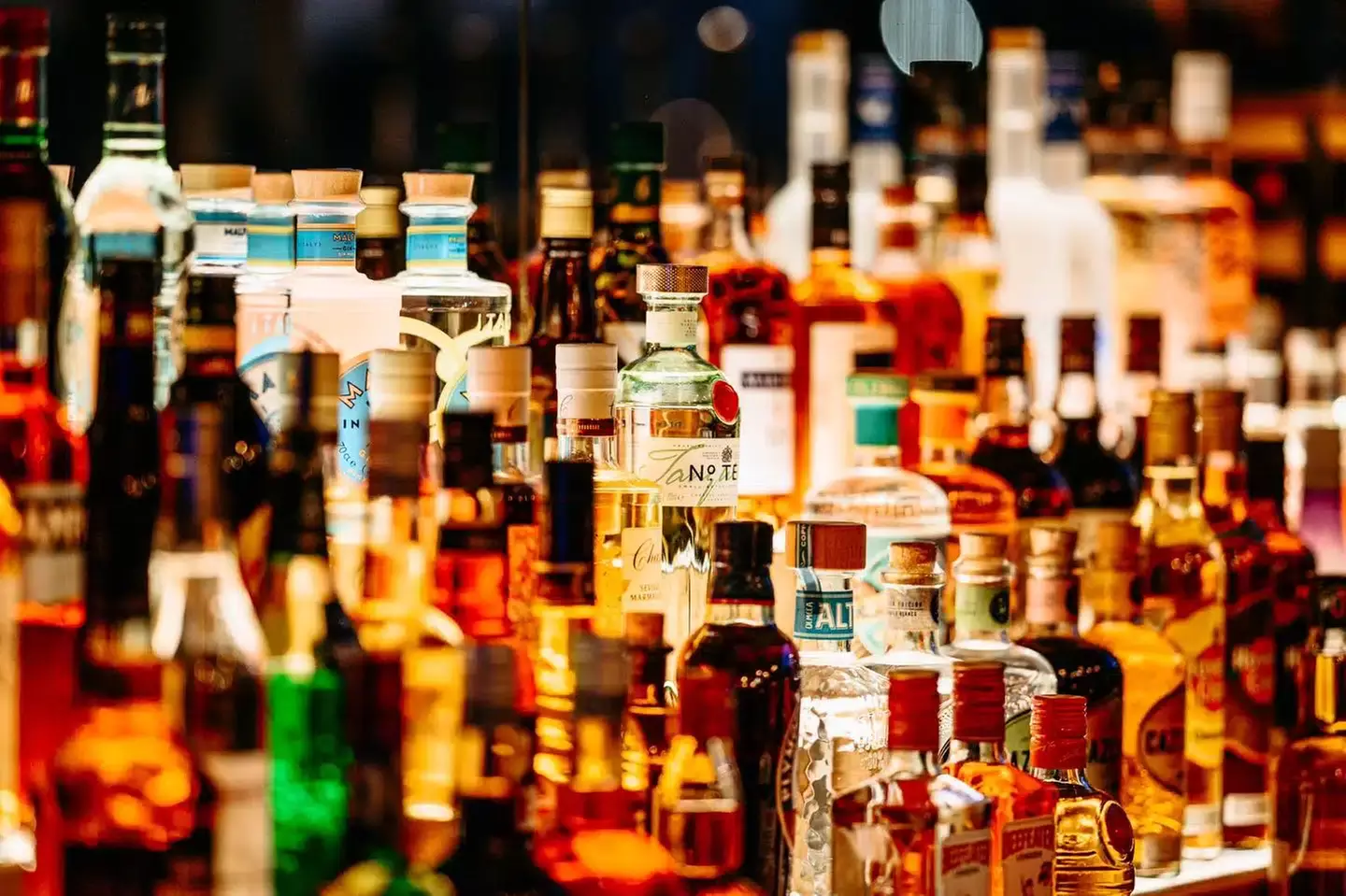 £20, £40, £80, or £120 to Spend on Food & Beverages for 1, 2, 4, or 6