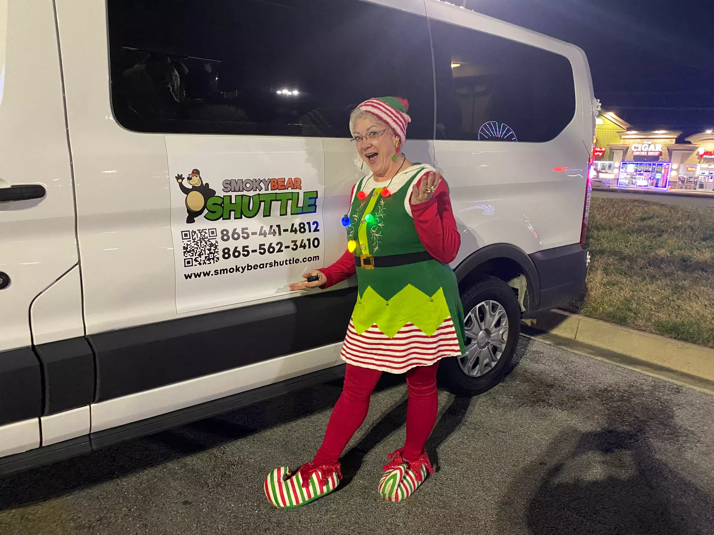 Magic of the Holidays with Smoky Bear Shuttle's Holiday Lights Tour!