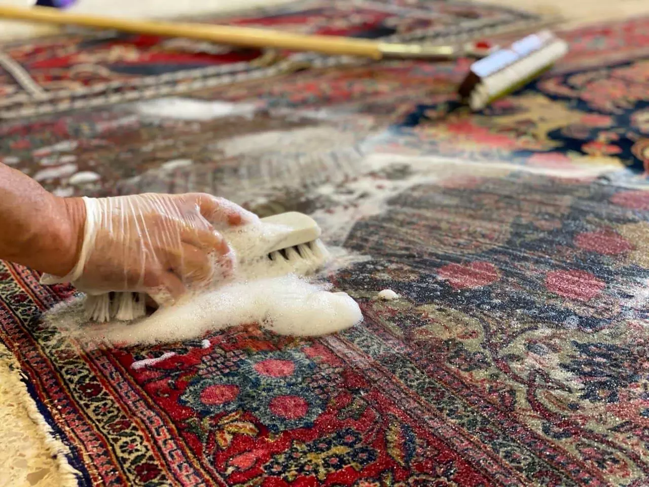 Bis zu 58% Rabatt auf den Bio- / Öko-Teppichreinigung bei Teppich Parsi I Teppichreinigung & Teppichreparatur Köln